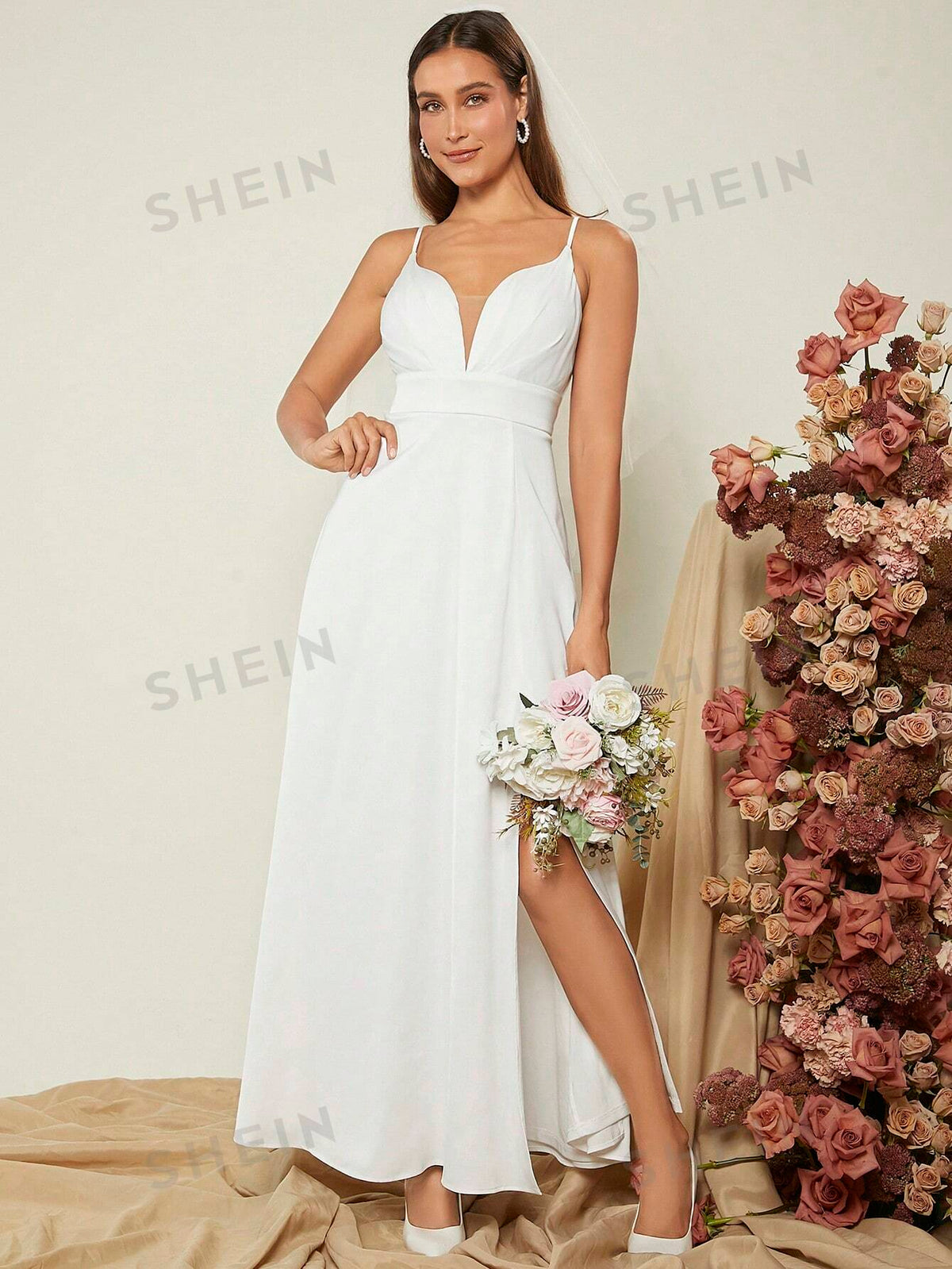 1pc Solid Split Thigh Cami Wedding Dress