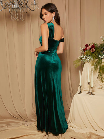 Asymmetrical Shoulder Split Thigh Velvet Bridesmaid Dress