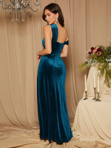Asymmetrical Shoulder Split Thigh Velvet Bridesmaid Dress