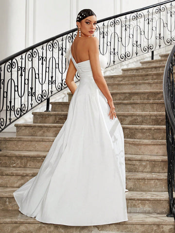 Butterfly Detail One Shoulder Wedding Dress With Beaded Splicing And Large Hem