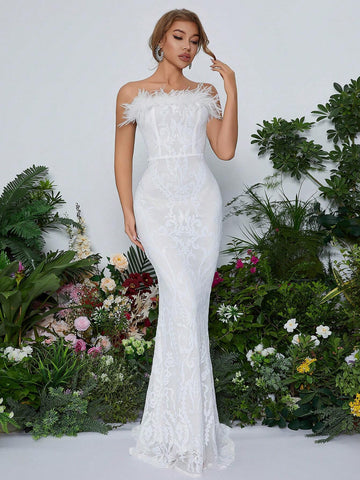 Chic Strapless Feather Trimming Beaded Maxi Evening Dress