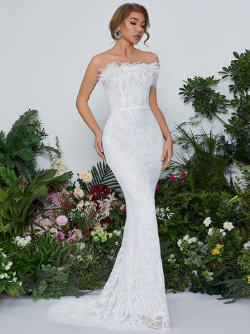 Chic Strapless Feather Trimming Beaded Maxi Evening Dress