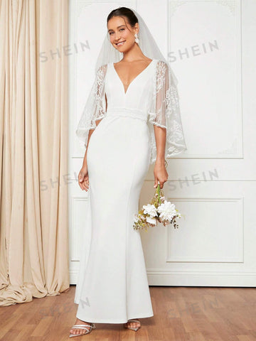 Contrast Lace Cloak Sleeve Mermaid Hem Wedding Dress Without Veil
