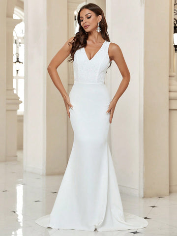 Contrast Lace Cut Out Backless Floor Length Wedding Dress