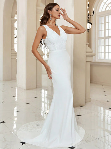 Contrast Lace Cut Out Backless Floor Length Wedding Dress