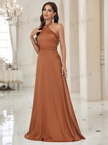 Crisscross Zipper Backless Halter Bridesmaid Dress