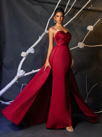 Elegant And Gorgeous Classic Wine Red Satin Fine Shiny Diamond Chain Shoulder Straps Spliced Peach Chest Sleeveless Gathered Fishtail Hem Spliced Oversized Outer Piece Evening Dance Party Heavy Evening Dress