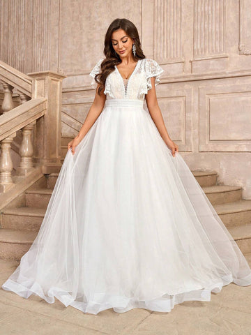 Elegant And Gorgeous White French Lace And Mesh Pleats Decorated Backless A-Line Wedding Dress With Long Train