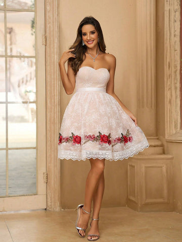 Elegant And Lovely Romantic Women White Lace Adorned Strapless Dress With Chest Pads And High Waist A-Line Umbrella Skirt For Bride, Party, Holiday, Music Festival, Graduation, Back-To-School, Dance, Cocktail Party, Etc.