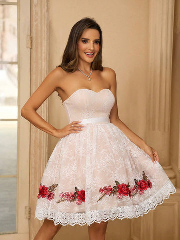 Elegant And Lovely Romantic Women White Lace Adorned Strapless Dress With Chest Pads And High Waist A-Line Umbrella Skirt For Bride, Party, Holiday, Music Festival, Graduation, Back-To-School, Dance, Cocktail Party, Etc.