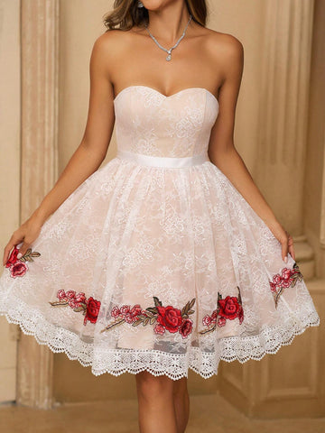 Elegant And Lovely Romantic Women White Lace Adorned Strapless Dress With Chest Pads And High Waist A-Line Umbrella Skirt For Bride, Party, Holiday, Music Festival, Graduation, Back-To-School, Dance, Cocktail Party, Etc.