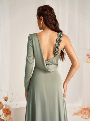 Elegant And Romantic Green Satin Fabric With Long Sleeves, Three-Dimensional Floral Lace Stitching As Shoulder Straps, Back Collar, Micro Fishtail Hem, Suitable For Wedding Occasions, Formal Bridesmaid Dresses