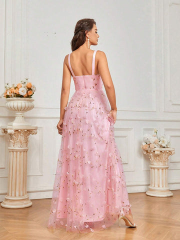 Elegant And Romantic Lady's Light Pink Embroidered Mesh Dress With Umbrella Skirt For Evening Party