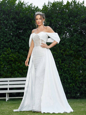 Elegant And Romantic One-Shoulder Wedding Dress With Pleating Details  With Hanging Sleeves And Large Hem Chest Pleats And Padded Structure, Fine Sequin Embroidered Pattern Fabric Suitable For Romantic Wedding Season Wedding Event Occasions Wedding Dress