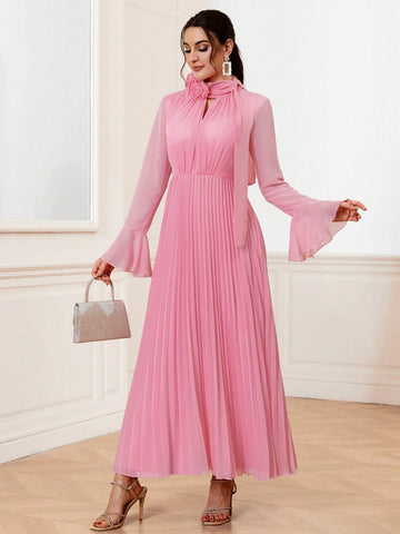 Elegant And Romantic Pleated 3d Flower Bridesmaid Dress