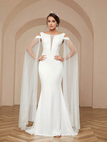 Elegant And Romantic Round Neck See-Through Sense Of Deep V-Neck Front Three-Dimensional Appliqué Mesh Floating Fly Sleeve Splicing High-Waisted Thin Slim Curvy Sense Of Knitting Floor Dragging Fishtail Wedding Dresses