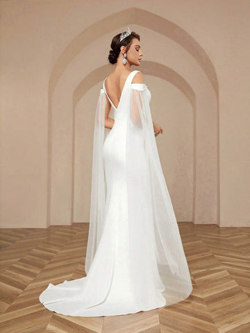Elegant And Romantic Round Neck See-Through Sense Of Deep V-Neck Front Three-Dimensional Appliqué Mesh Floating Fly Sleeve Splicing High-Waisted Thin Slim Curvy Sense Of Knitting Floor Dragging Fishtail Wedding Dresses