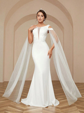 Elegant And Romantic Round Neck See-Through Sense Of Deep V-Neck Front Three-Dimensional Appliqué Mesh Floating Fly Sleeve Splicing High-Waisted Thin Slim Curvy Sense Of Knitting Floor Dragging Fishtail Wedding Dresses