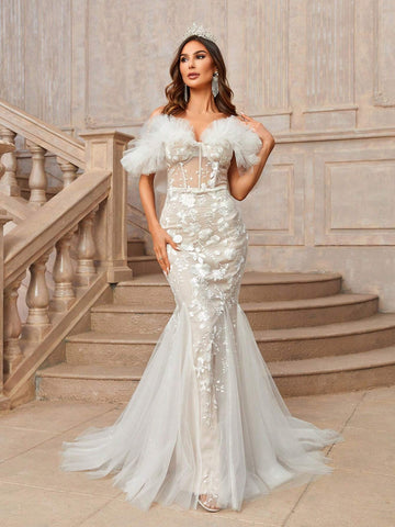 Elegant And Romantic White One-Shoulder Embroidered Lace Mesh Transparent High-Waist Line Breast Cup Fishbone And Tulle Insert Hem Fishtail Long Floor-Length Wedding Dress