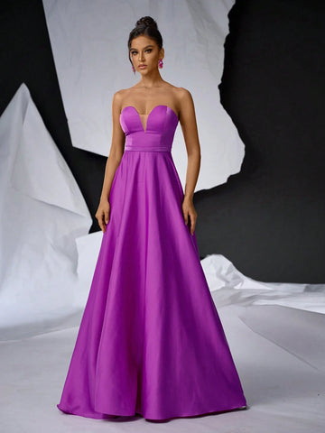 Elegant And Simple Purple Strapless Dress With Deep V-Neckline And Contrast Mesh Detail, Belted Design At Waist, Formal Ball Gown For Women, Perfect For Formal Events Such As Proms, Weddings, And Banquets