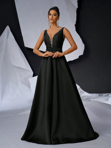 Elegant And Simple Wide-Shoulder Black Dress With Deep V-Neck And Contrast Mesh  Lace Up Back Dress, Suitable For Bachelor Parties, Weddings, Events And Various Banquets And Dancing Parties. Formal Ball Gown For Women