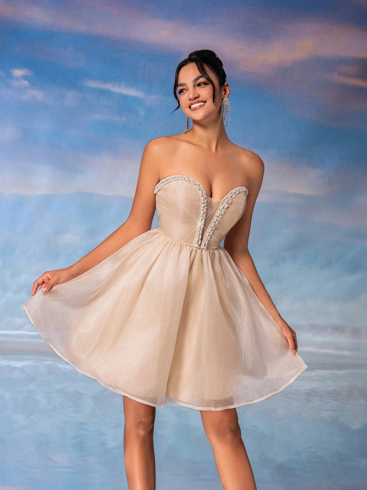 Elegant And Sweet Light Apricot Sparkling Mesh Strapless Dress With Pearl Decoration, Deep V-Neckline, High Waist, A-Line Cut, Suitable For School Proms, Graduation Parties, Afternoon Tea, Date Nights, Cocktail Parties