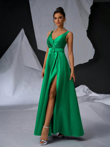 Elegant And Understated Green Satin Dress Features Wide Strap, V-Neckline, Wedding Party, Single-Party And Formal Evening Event.