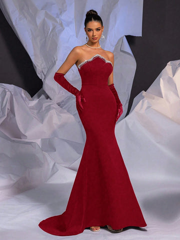 Elegant Asymmetrical Neckline Handcraft Beads 3D Fishbone Bodice High-Waist Fishtail Hem Gown, Slim-Fit Cocktail/Party/Wedding Dress