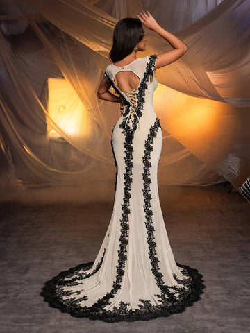 Elegant Atmosphere Apricot Round Neck Mesh Sheer Covered Sleeve Whole Stereoscopic Applique Hem Whole Circle Lace Appliqué Dating Bachelorette Party Wedding Event Heavy Duty Evening Gowns