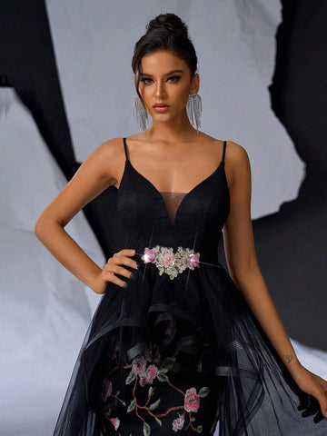 Elegant Black Straps V-Neck Bra Cups Upper Section Lace Waist SectionRomantic Embroidery Flowers And Floor Dragging Pendulum Dating Bachelorette Party Graduation Wedding Event Heavy Industry Dinner Party