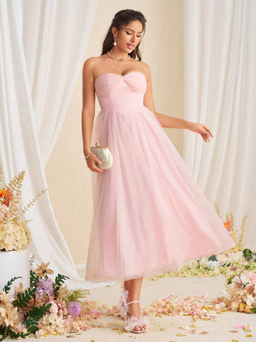 Elegant Bridesmaid Dress With Mesh Strapless Design
