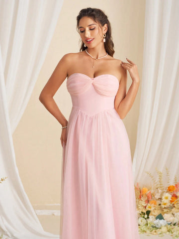 Elegant Bridesmaid Dress With Mesh Strapless Design