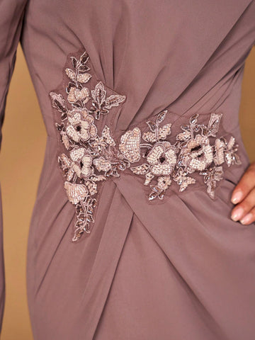 Elegant Dusty Pink Chiffon Fabric, Round Neck, See-Through Long Sleeves, Pleated, Sequin Applique Decoration, Micro Fishtail Hem, Suitable For Wedding Events, Evening Parties, Mother Of The Bride Dress, Evening Dress