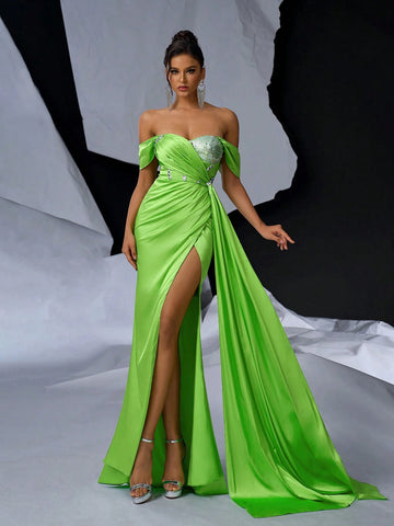 Elegant Fluorescent Green Strapless Double Wear Sleeves Embellished With Rhinestones On The Chest, With Heavyweight Beading, Side Draped Mermaid Skirt With High Slit And Train, For Prom Or Evening Party