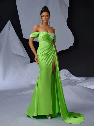 Elegant Fluorescent Green Strapless Double Wear Sleeves Embellished With Rhinestones On The Chest, With Heavyweight Beading, Side Draped Mermaid Skirt With High Slit And Train, For Prom Or Evening Party
