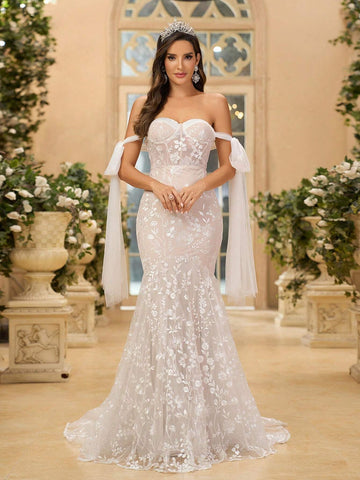 Elegant, Gorgeous And Charming White Contrast Champagne One-Shoulder Applique, Cups, Bodice And Maxi Skirt, Perfect For Bachelorette Parties, Weddings, Holiday Balls , Trailing Wedding Dress