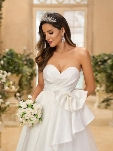 Elegant, Gorgeous And Cute White Strapless Bright Satin Pleated Mesh With Pleats And Bow Details On The Back For Wedding Holiday Party Prom Dinner Oversized Hem Plus Floor-Length Wedding Dress