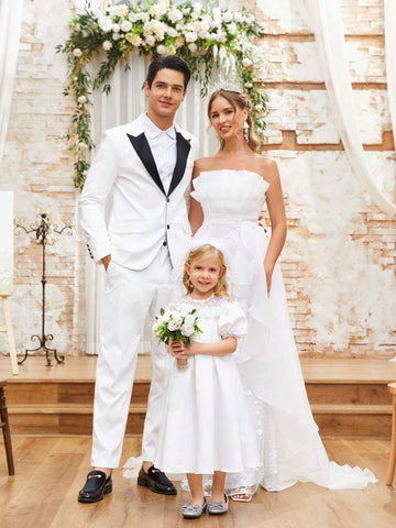 Elegant, Gorgeous And Cute Women's Lace And Organza Patchwork Wedding Dress  And Long Train. Suitable For Parties, Dances, Vacation Lawn Weddings, Flowing Hem, Informal Wedding Dresses.