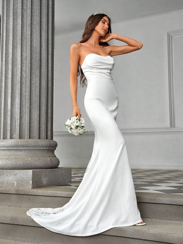 Elegant, Gorgeous And Romantic White Tube Top Stretch Knit Gathered Design Strapless Tight Fishtail Trailing Splicing Lace Suitable For Wedding Events Bachelor Party Vacation Graduation Season Wedding Dress