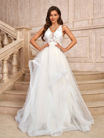 Elegant, Gorgeous And Sexy White Beaded Lace Oversized A-Hem With Long Train Suitable For Wedding Events Bachelor Party Holiday Prom Bride Wedding Dress