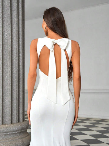 Elegant, Gorgeous, Romantic, Sexy, Bow Decorated Fish Tail Wedding Dress With Ultra-Long Train