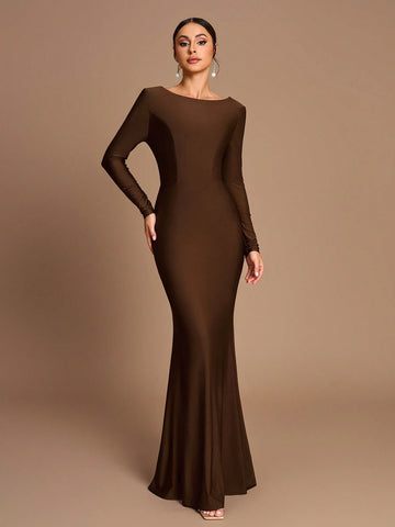 Elegant High-End Brown Stretch Material Round Neck, Long Sleeves, Slim Fit Fishtail, Backless Swing Collar, Pearl Chain Decoration, Suitable For Various Occasions, Date, Wedding, Bridesmaid Dress