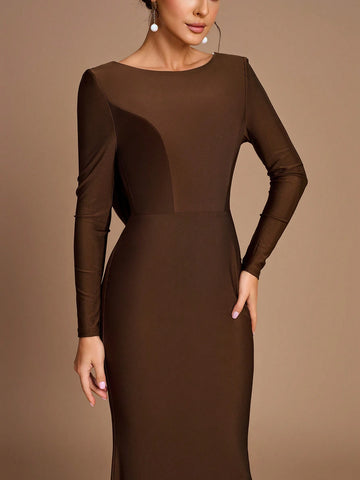 Elegant High-End Brown Stretch Material Round Neck, Long Sleeves, Slim Fit Fishtail, Backless Swing Collar, Pearl Chain Decoration, Suitable For Various Occasions, Date, Wedding, Bridesmaid Dress