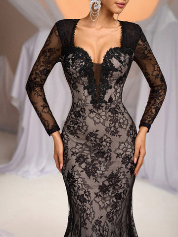 Elegant Luxe White & Champagne Color Block Sheer Long Sleeve V-Neck Flared Stretch Lace Sexy Backless Mermaid Hem Silhouette Formal Gown For Wedding, Party, Holiday, Graduation