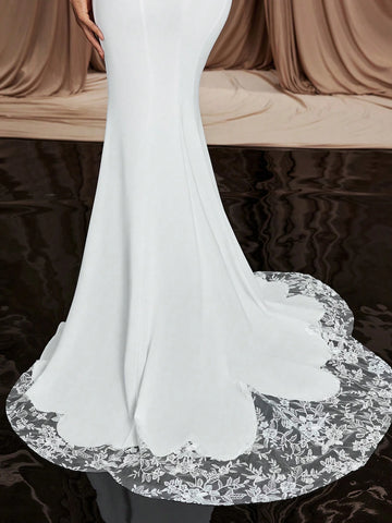 Elegant Luxurious Ivory V-Neck Sexy Backless Lace Splice Stretchy Bodycon Fishtail Maxi Dress With Detachable Train, Suitable For Weddings, Parties, And Bridal Ceremonies