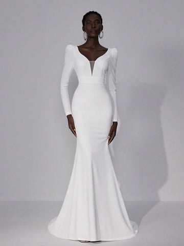 Elegant Luxurious Romantic White Sexy Open Back V-Neck Stretchy Knit Mermaid Maxi Dress With Extra Long Train, Suitable For Wedding,Party,Bachelor/Bachelorette Party,Vacation,Ball