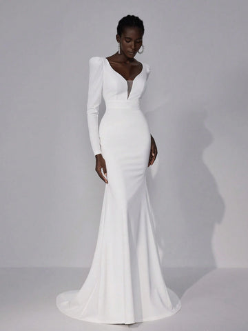 Elegant Luxurious Romantic White Sexy Open Back V-Neck Stretchy Knit Mermaid Maxi Dress With Extra Long Train, Suitable For Wedding,Party,Bachelor/Bachelorette Party,Vacation,Ball