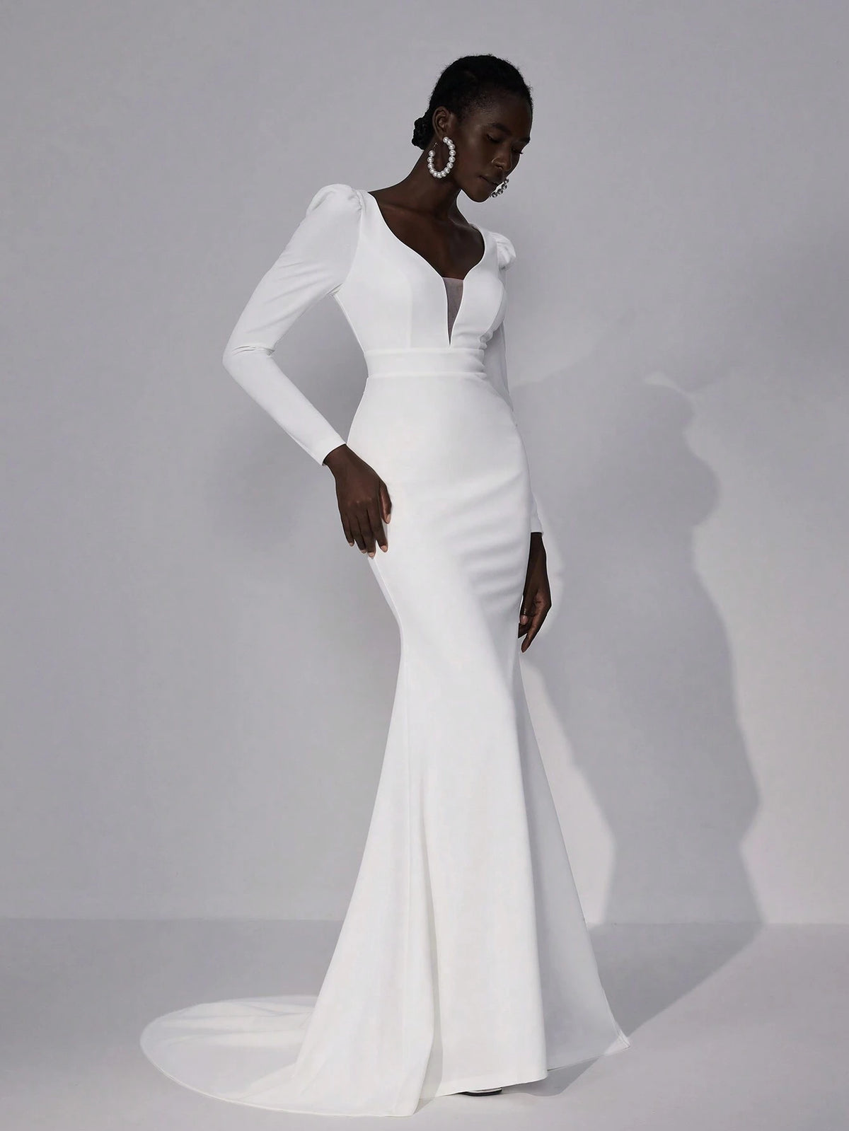 Elegant Luxurious Romantic White Sexy Open Back V-Neck Stretchy Knit Mermaid Maxi Dress With Extra Long Train, Suitable For Wedding,Party,Bachelor/Bachelorette Party,Vacation,Ball