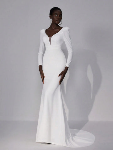 Elegant Luxurious Romantic White Sexy Open Back V-Neck Stretchy Knit Mermaid Maxi Dress With Extra Long Train, Suitable For Wedding,Party,Bachelor/Bachelorette Party,Vacation,Ball