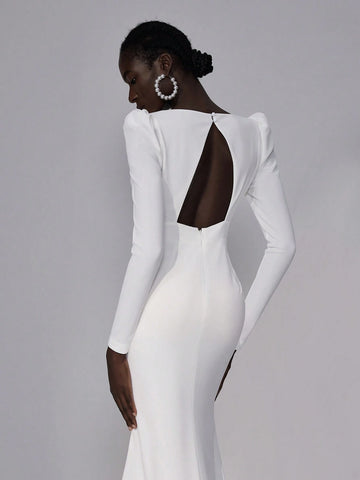 Elegant Luxurious Romantic White Sexy Open Back V-Neck Stretchy Knit Mermaid Maxi Dress With Extra Long Train, Suitable For Wedding,Party,Bachelor/Bachelorette Party,Vacation,Ball